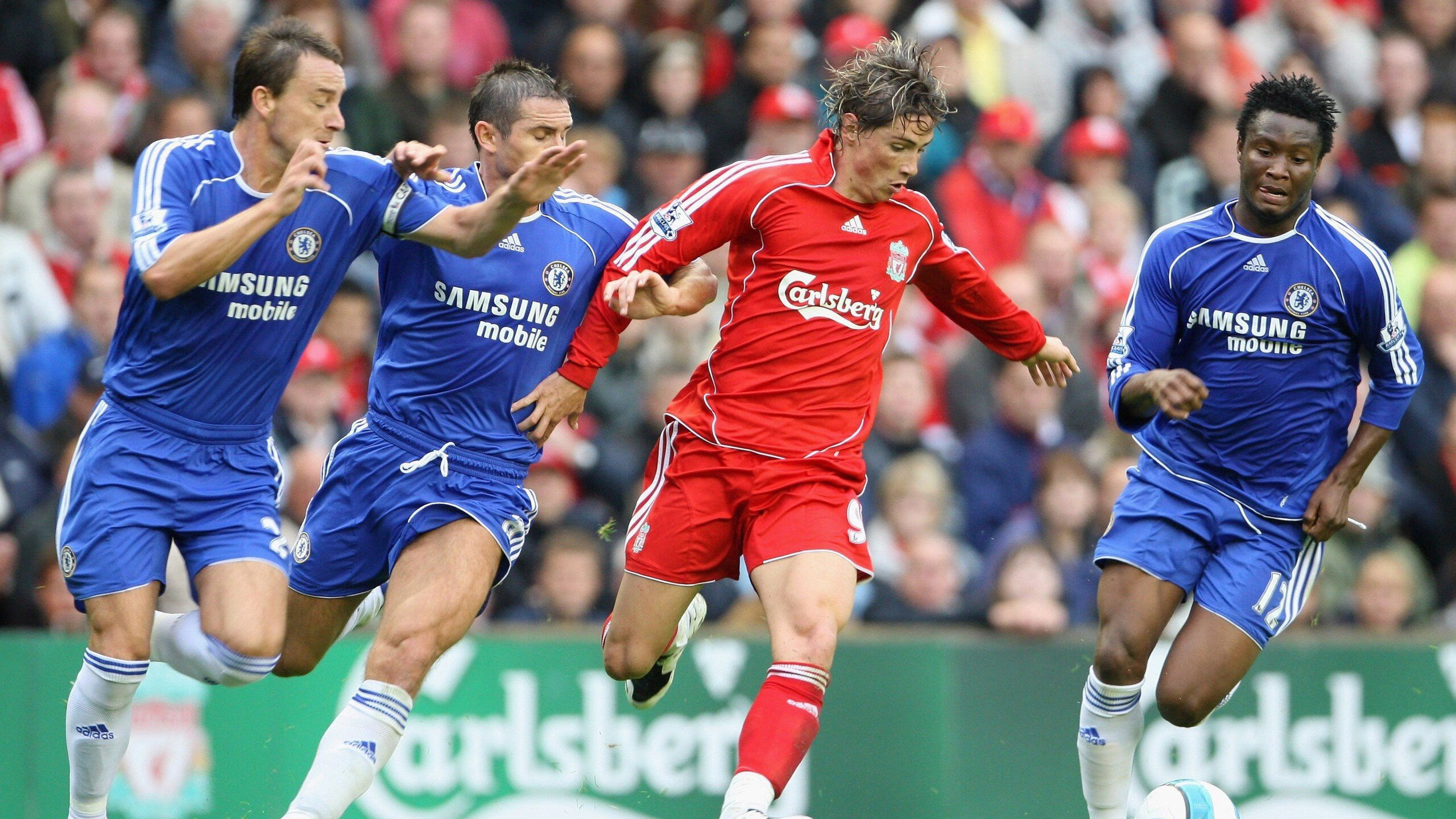 弗朗索瓦·斯图尔特：南非队的中场核心，为攻防转换提供无缝链接