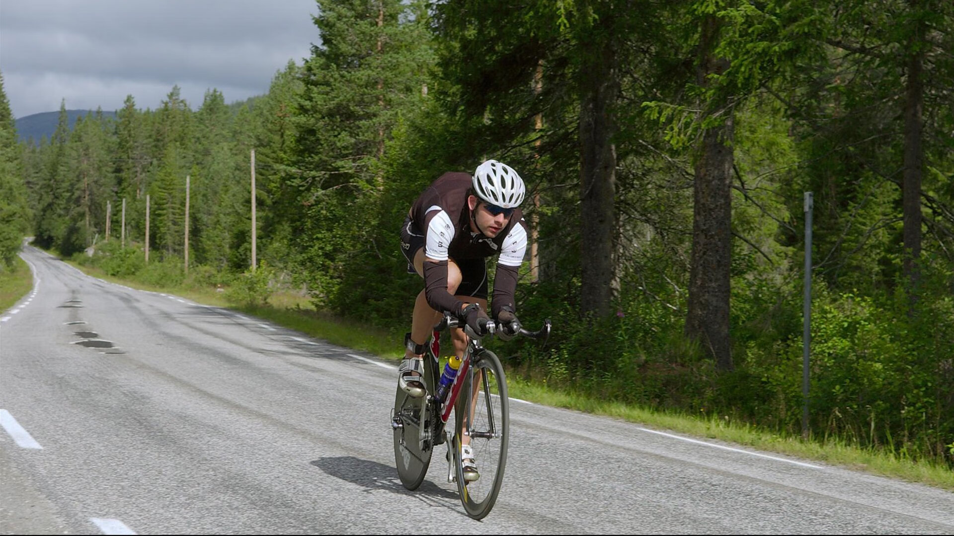 里根·史密斯冲刺时刻全场沸腾，里克·史密斯